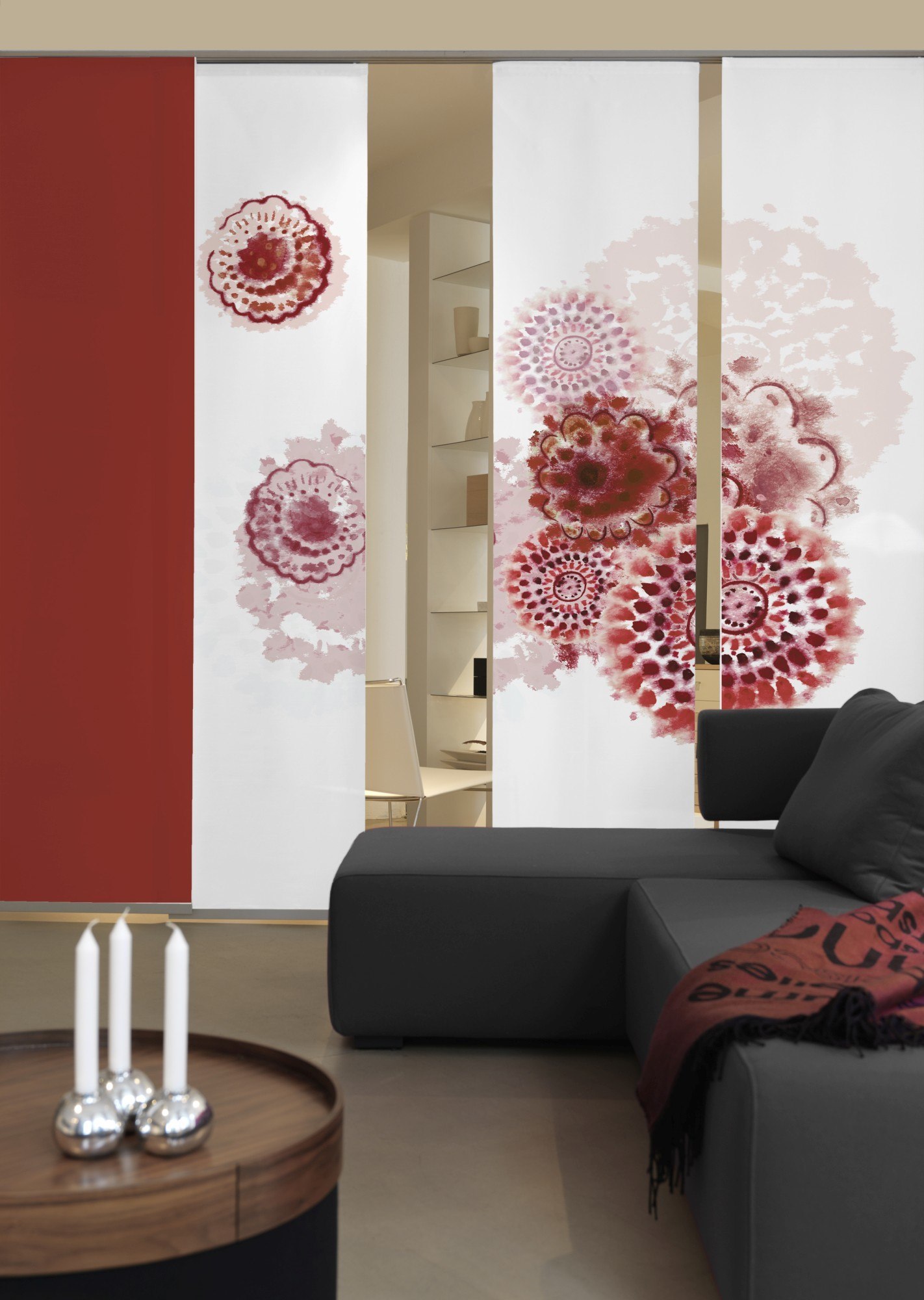 3 teiliger Flächen Schiebevorhang Emotion Textiles Batikblume rot 3 teiliger Flächen Schiebevorhang Emotion Textiles Batikblume rot 180 x 260 cm Schiebevorhänge Illustration
