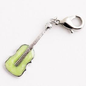 Charm Anhänger grüne Gitarre