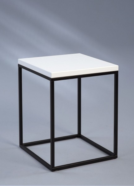Beistelltisch "Havin" 40 x 52 x 40 cm Tischplatte weiß Metallgestell schwarz Wohnzimmertisch