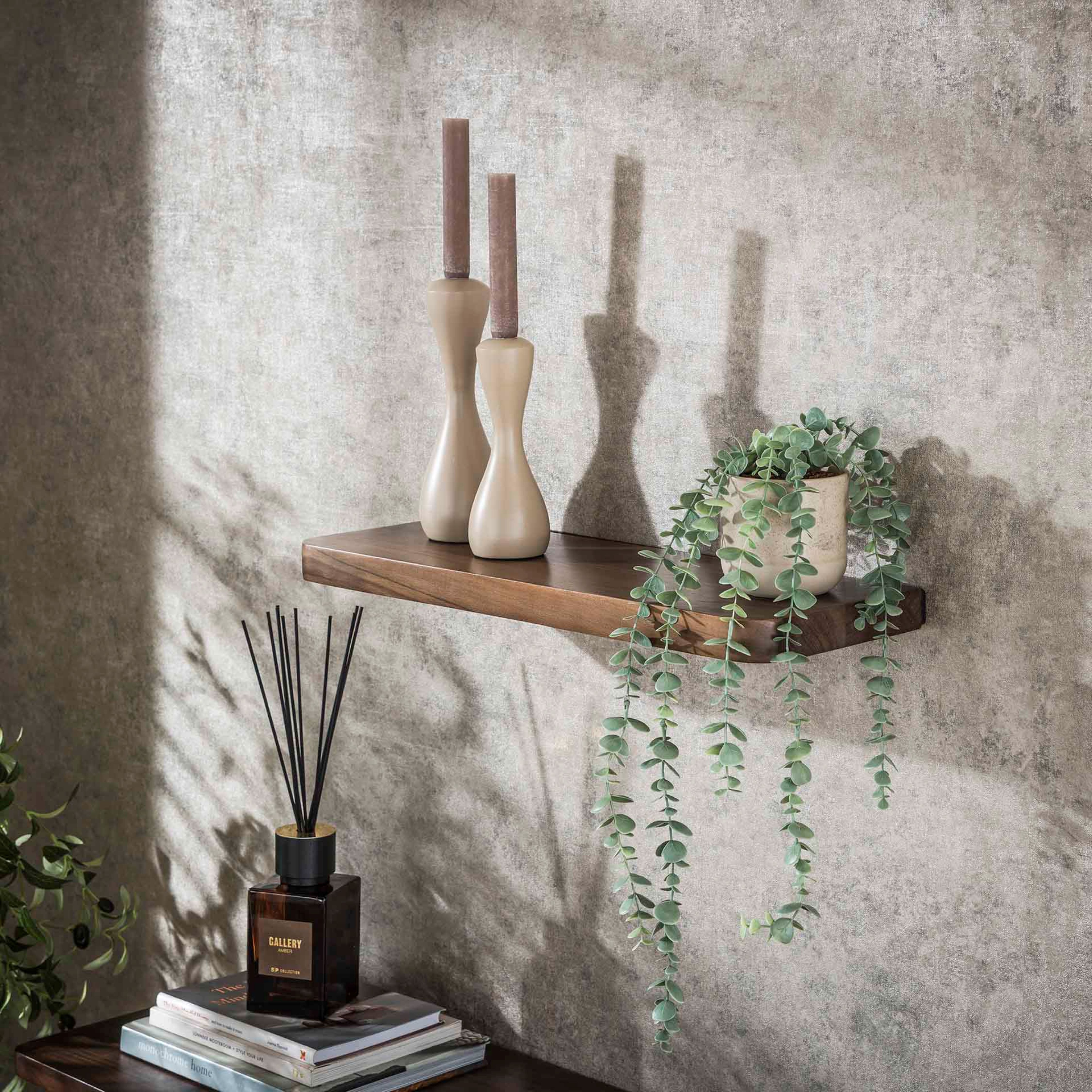 Wandregal „Vero“ – Massives Akazienholz, schwebendes Design, braun (60 × 20 × 4 cm) | Beauty.Scouts